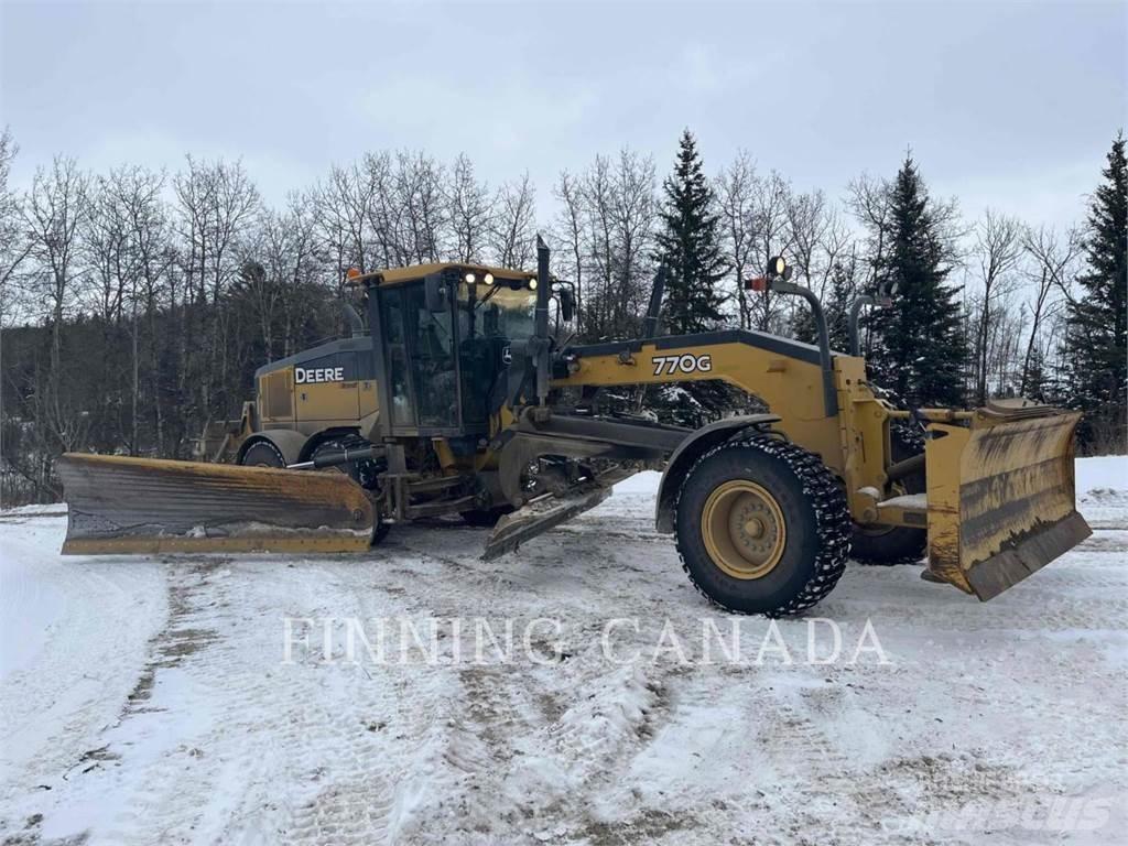 John Deere 770G Grejderi