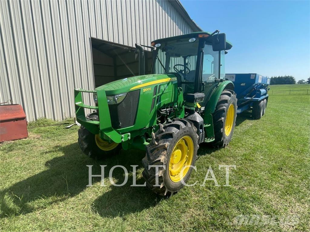 John Deere & CO. 5100E Traktori