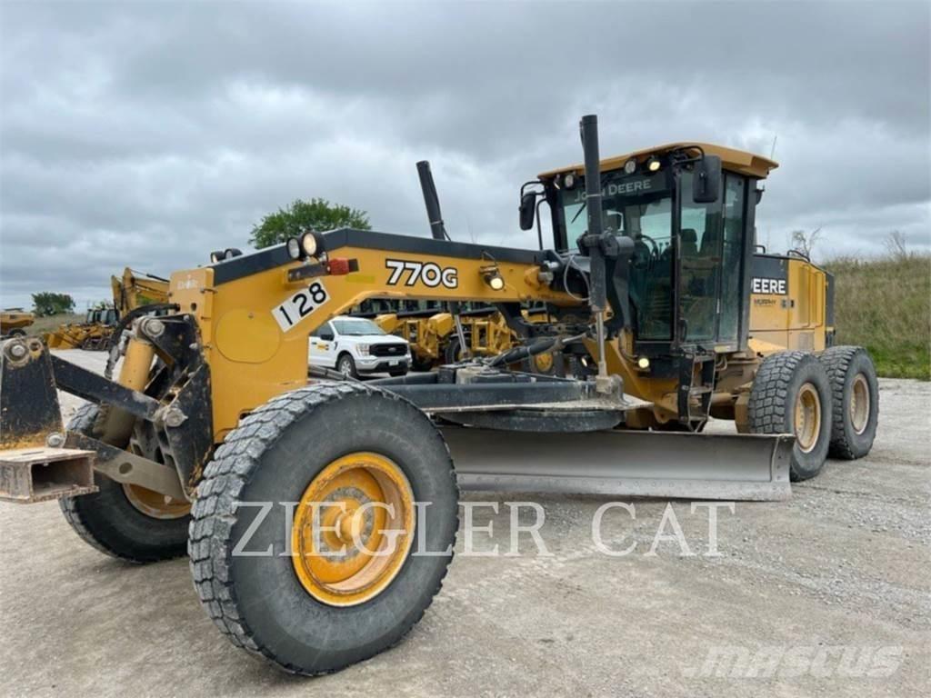 John Deere & CO. 770 G Grejderi