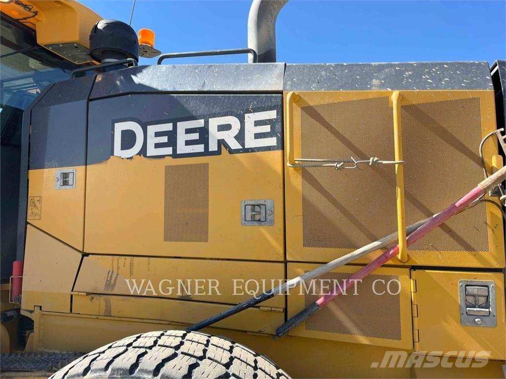 John Deere & CO. 772G AWD Grejderi