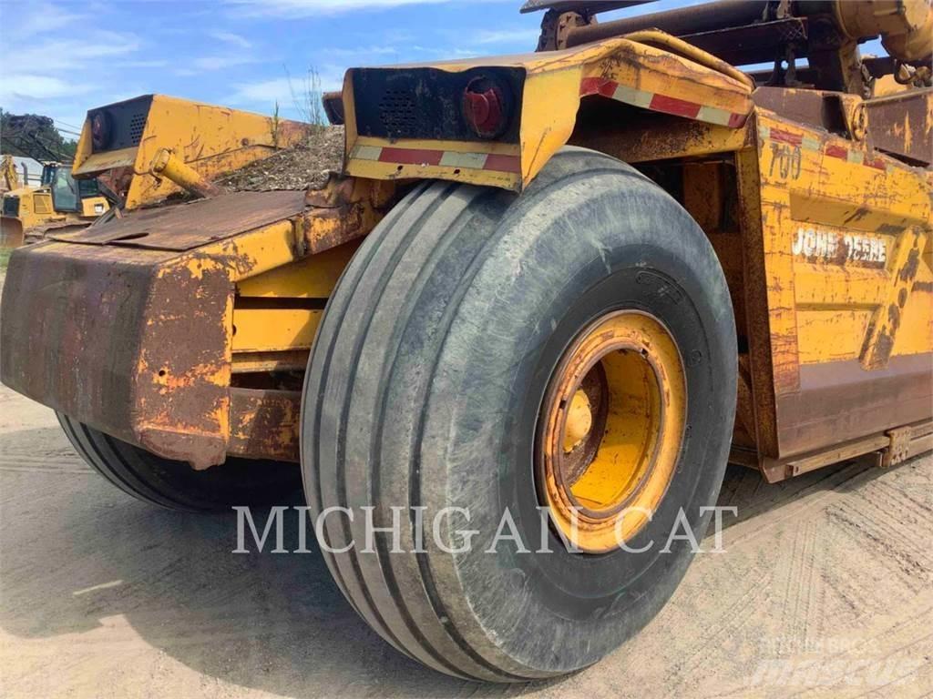 John Deere & CO. 862 Strugači