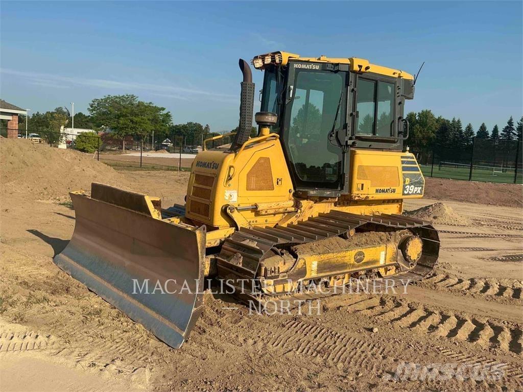 Komatsu D39PX-23 Buldožeri gusjeničari