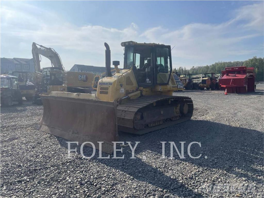 Komatsu D61PX1-23 Buldožeri gusjeničari