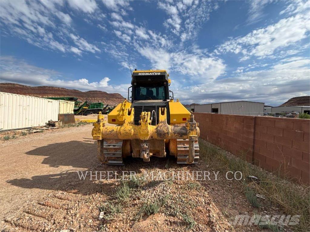 Komatsu D71EXI-24 Buldožeri gusjeničari