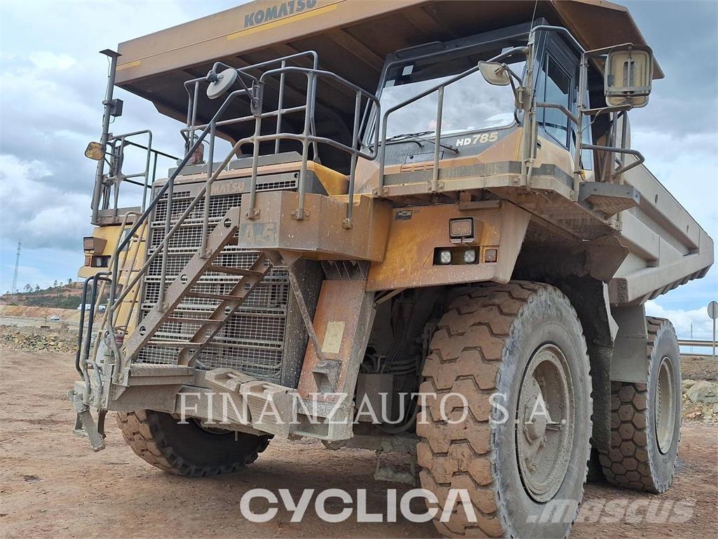 Komatsu HD785-7 Zglobni demperi