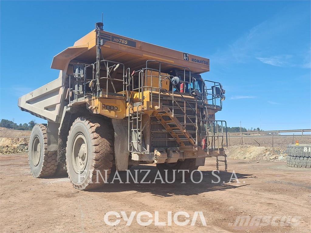 Komatsu HD785-8 Zglobni demperi