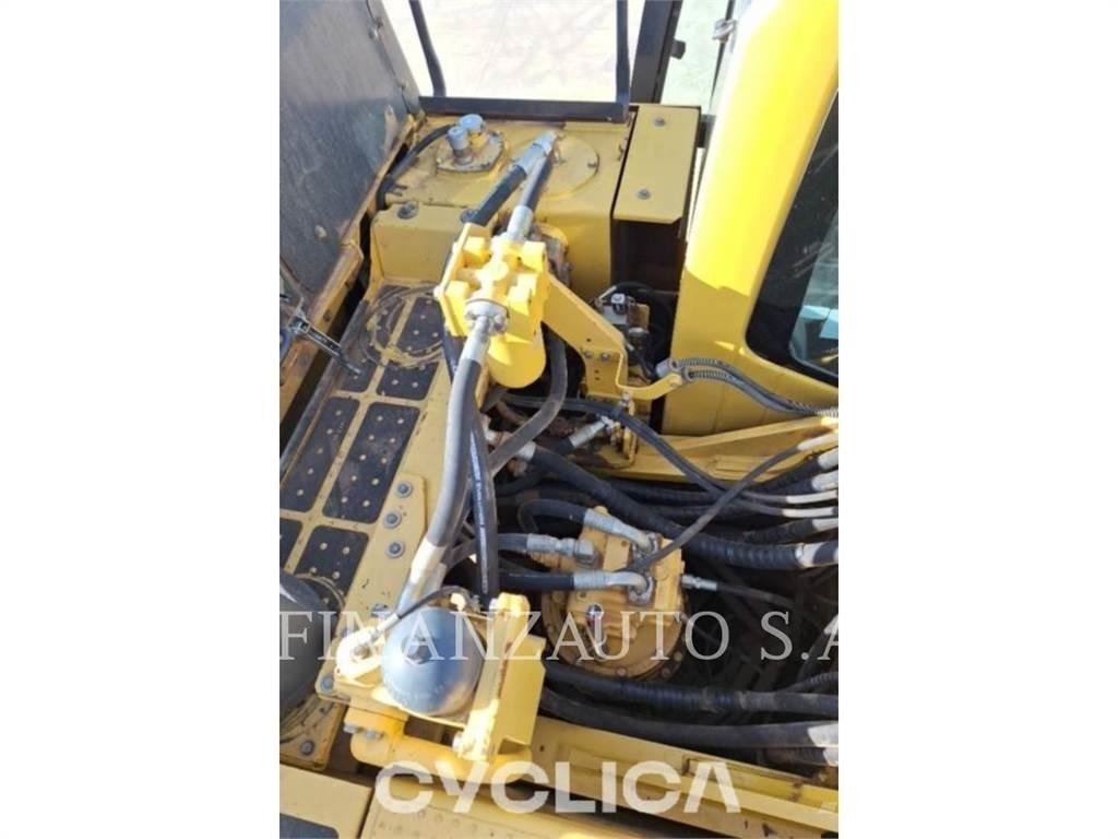 Komatsu PC490 Bageri gusjeničari