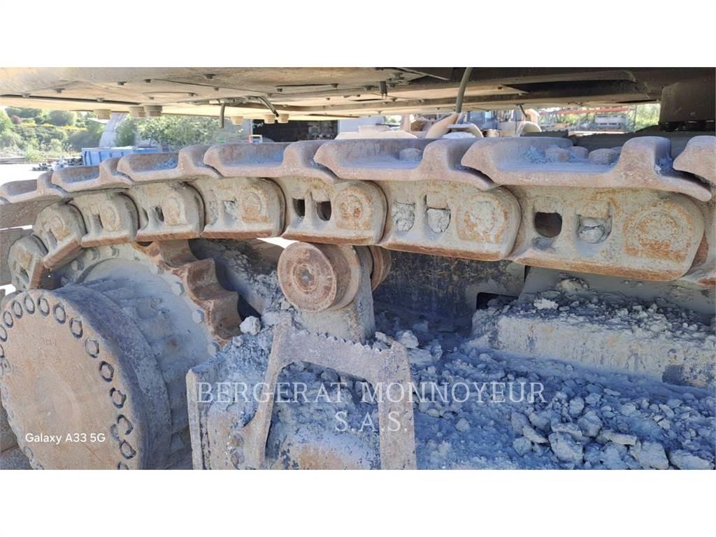 Komatsu PC700LC - 11 Bageri gusjeničari