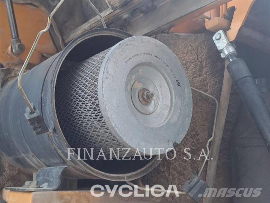 Liebherr A310B Bageri na kotačima