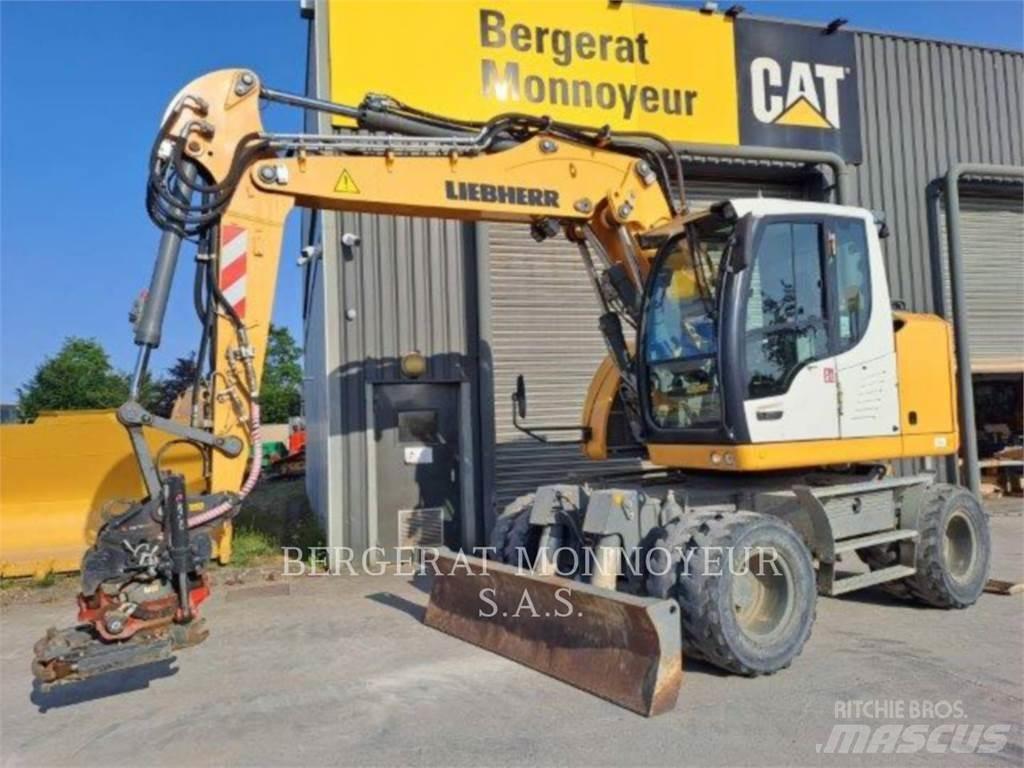 Liebherr A913 Bageri na kotačima