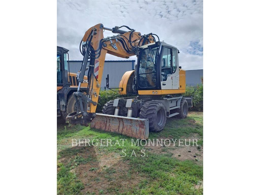 Liebherr A913 Bageri na kotačima