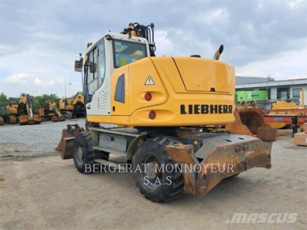 Liebherr A914 Bageri na kotačima