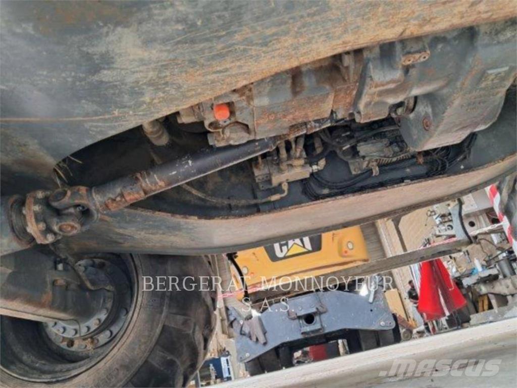 Liebherr A914 Bageri na kotačima
