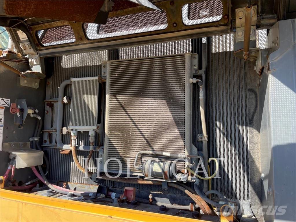 Liebherr R924LC Bageri gusjeničari