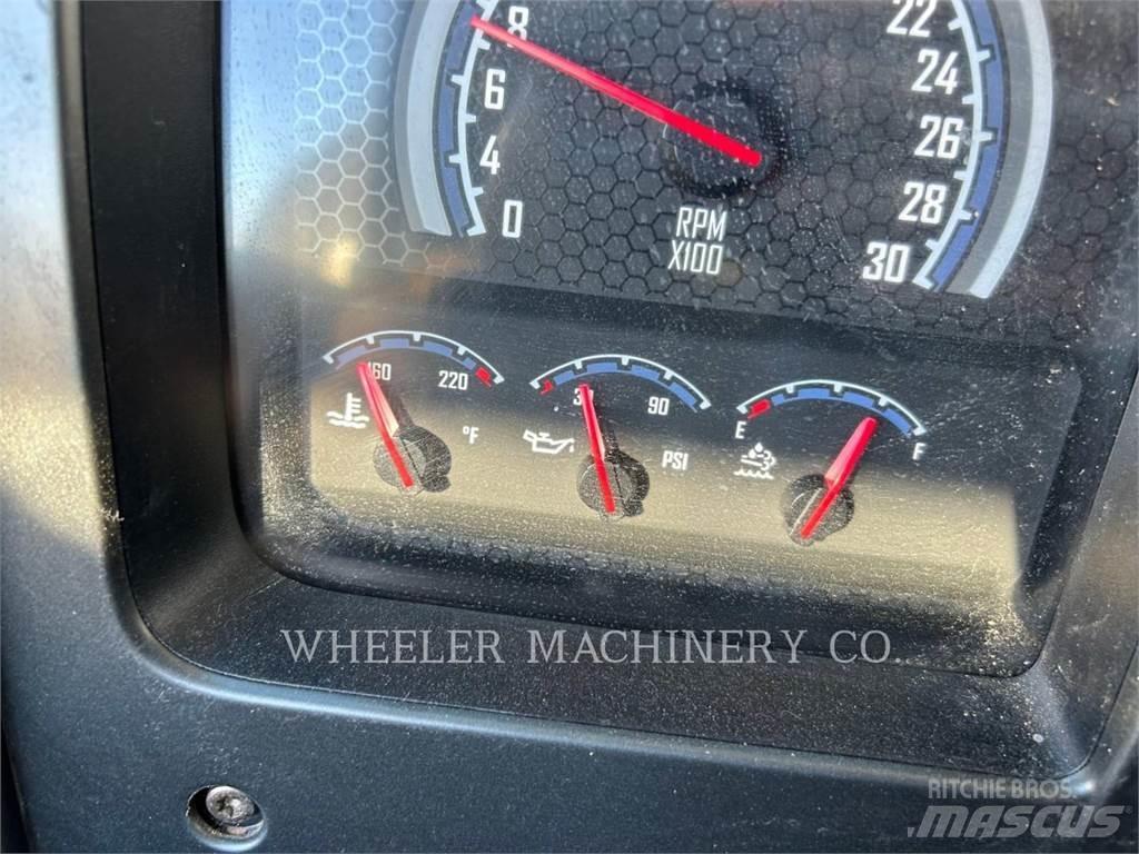 Mack WT2000 A Kamioni cisterne