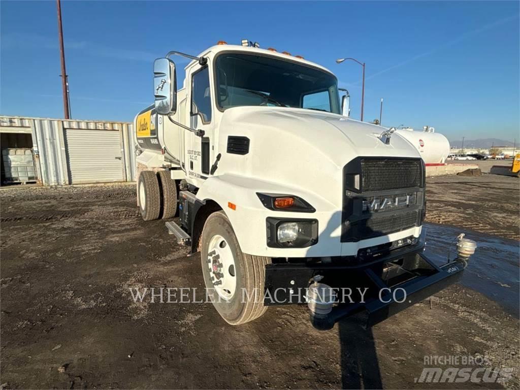 Mack WT2000 A Kamioni cisterne