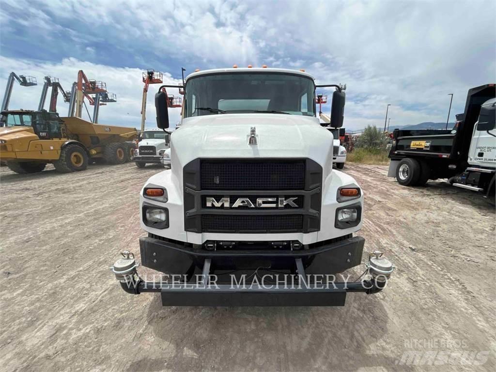 Mack WT2000 A Kamioni cisterne