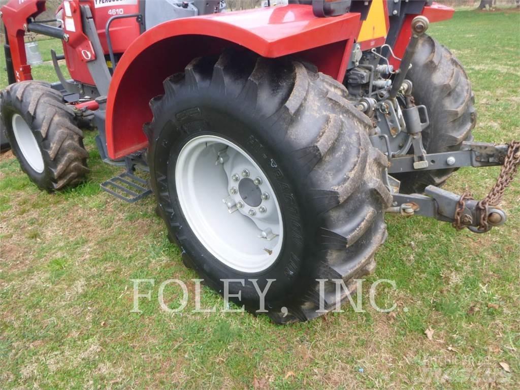 Massey Ferguson 4610 Utovarni rovokopači