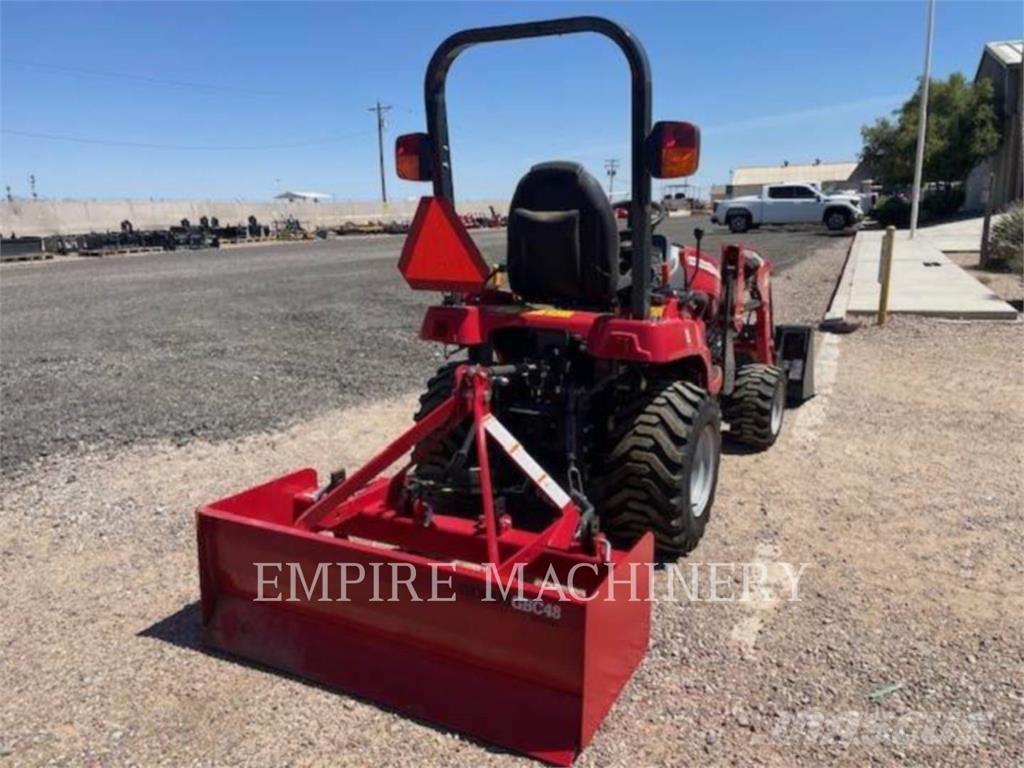 Massey Ferguson GC1723E Traktori