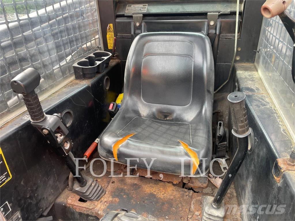 New Holland LX885 Skid steer mini utovarivači