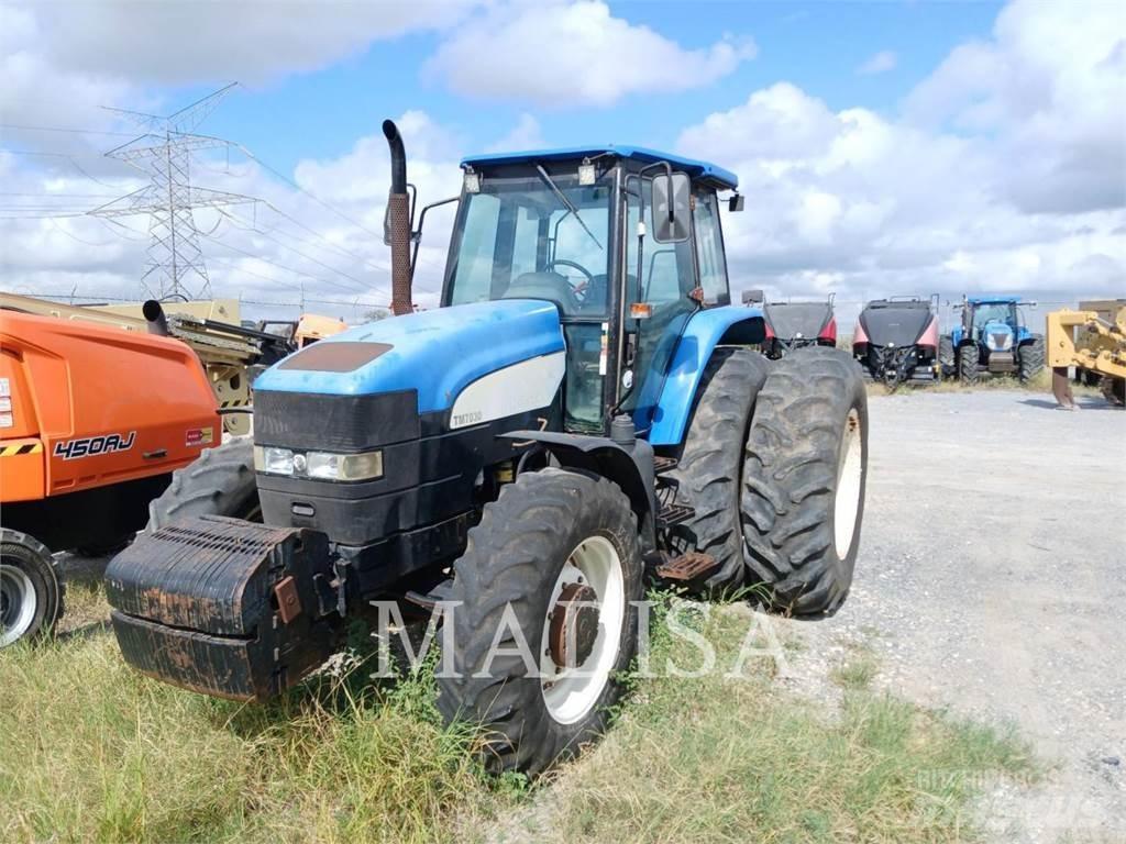 New Holland T7030 Traktori