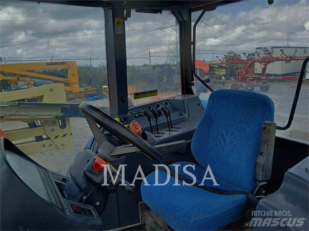 New Holland T7030 Traktori