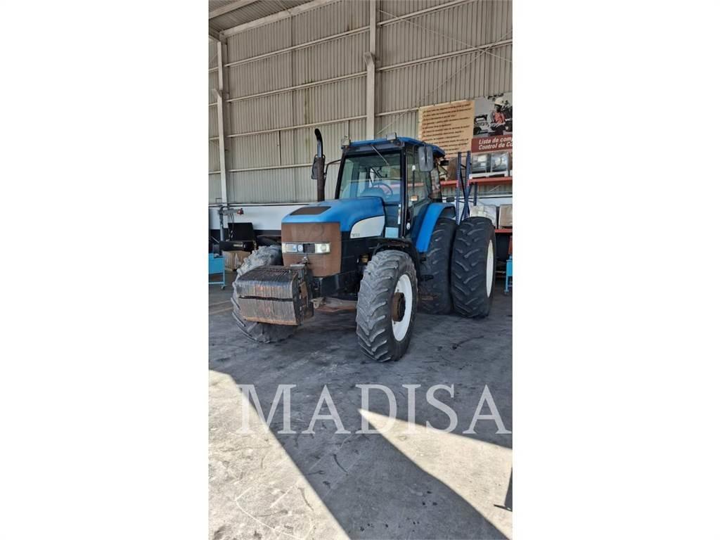 New Holland TM7030 Traktori