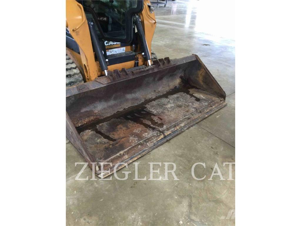 New Holland TR270B Utovarivači gusjeničari