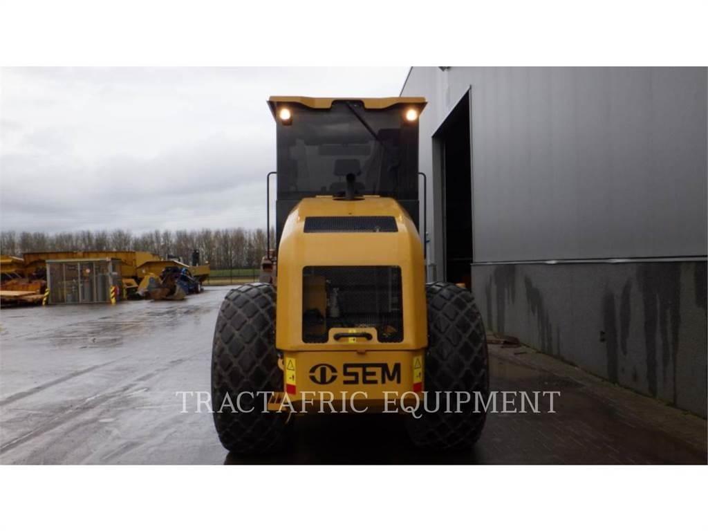 SEM MACHINERY SEM512 Kompaktori zemlje