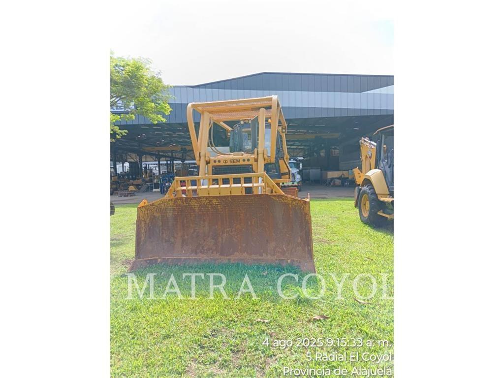 SEM MACHINERY SEM816D Buldožeri gusjeničari