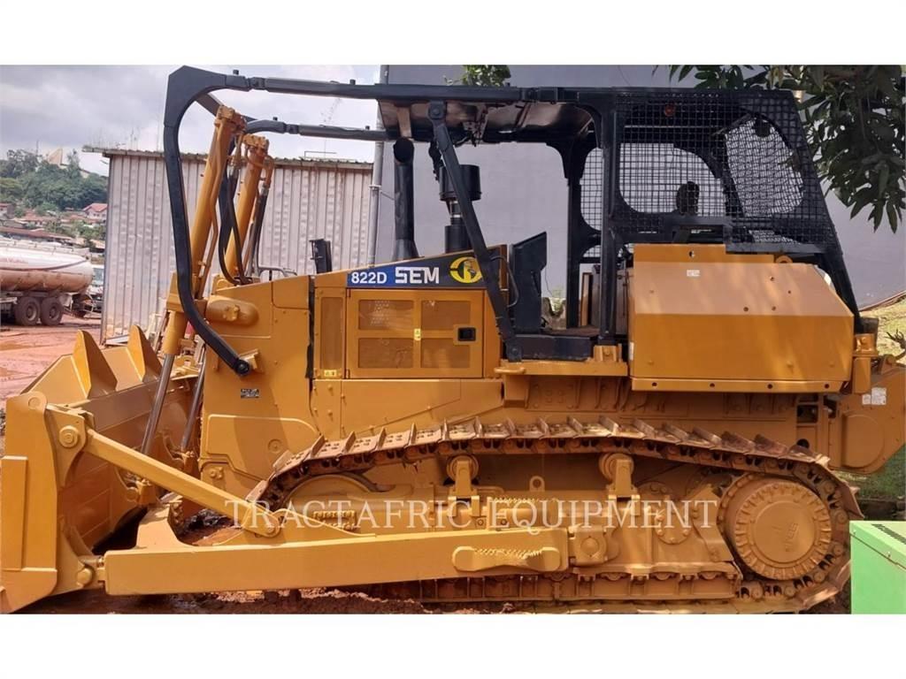 SEM MACHINERY SEM822D Buldožeri gusjeničari