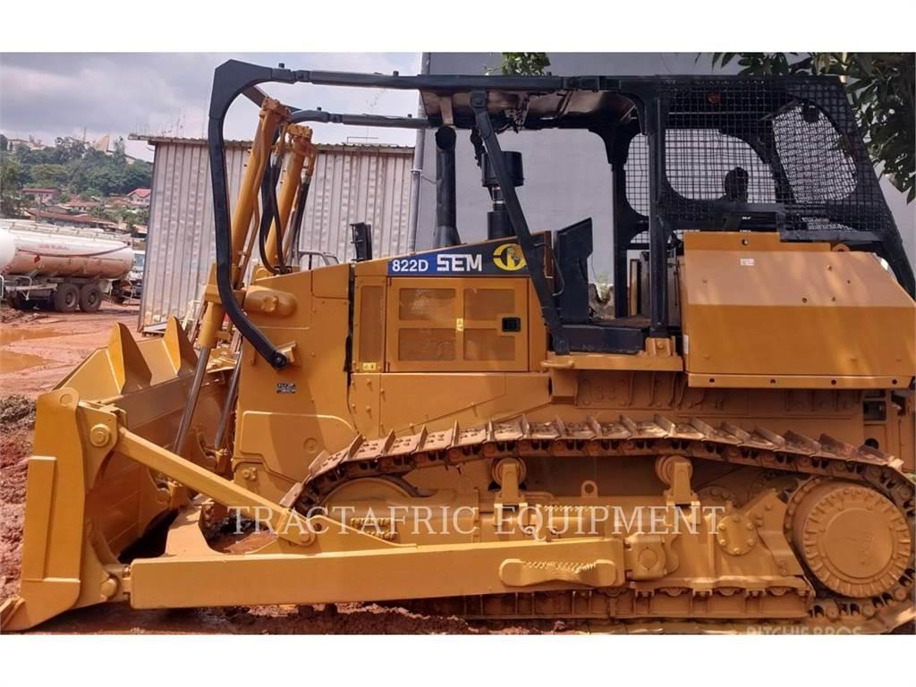 SEM MACHINERY SEM822D Buldožeri gusjeničari