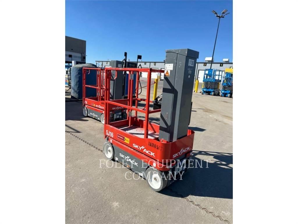 Skyjack SJ16 Škaraste platforme