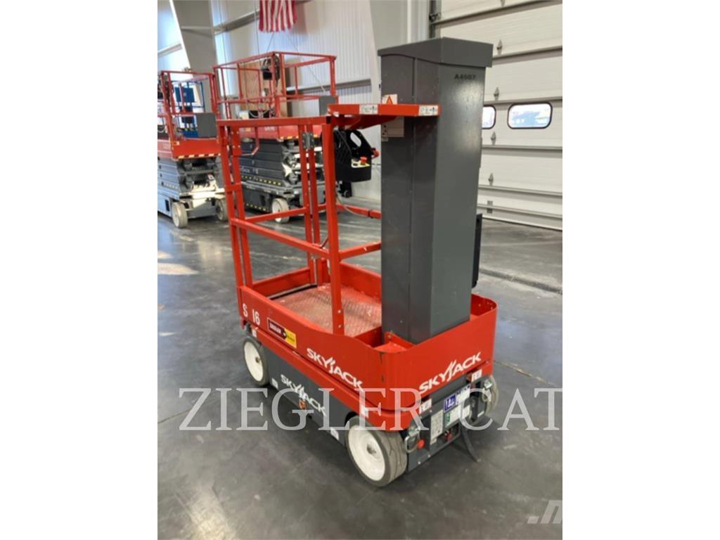Skyjack SJ16 Škaraste platforme