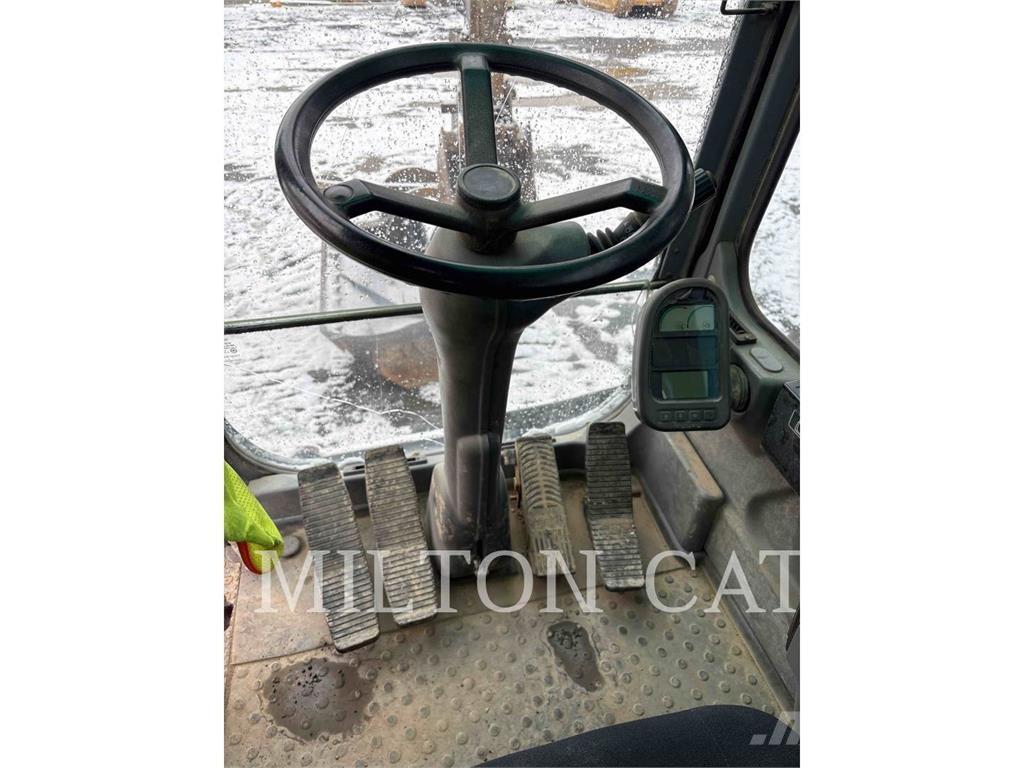 Volvo EW180B Bageri na kotačima