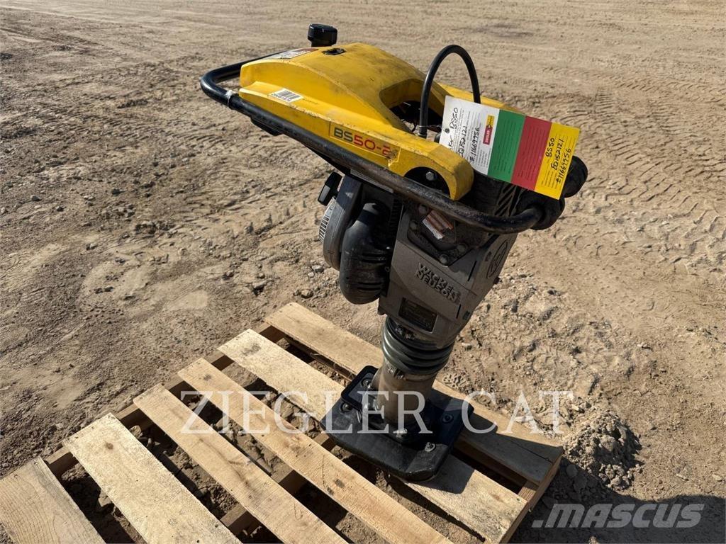 Wacker BS50-2 Kompaktori zemlje