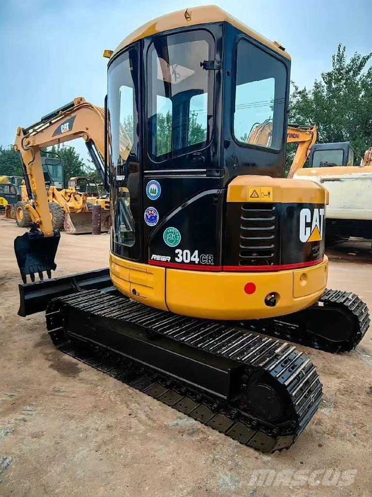 CAT 304 Mini bageri <7t