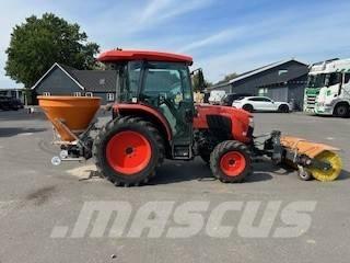 Kubota L2-452 Kompaktni (mali) traktori