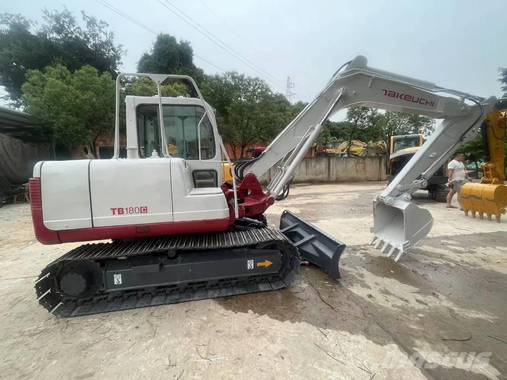 Takeuchi TB180C Bageri gusjeničari