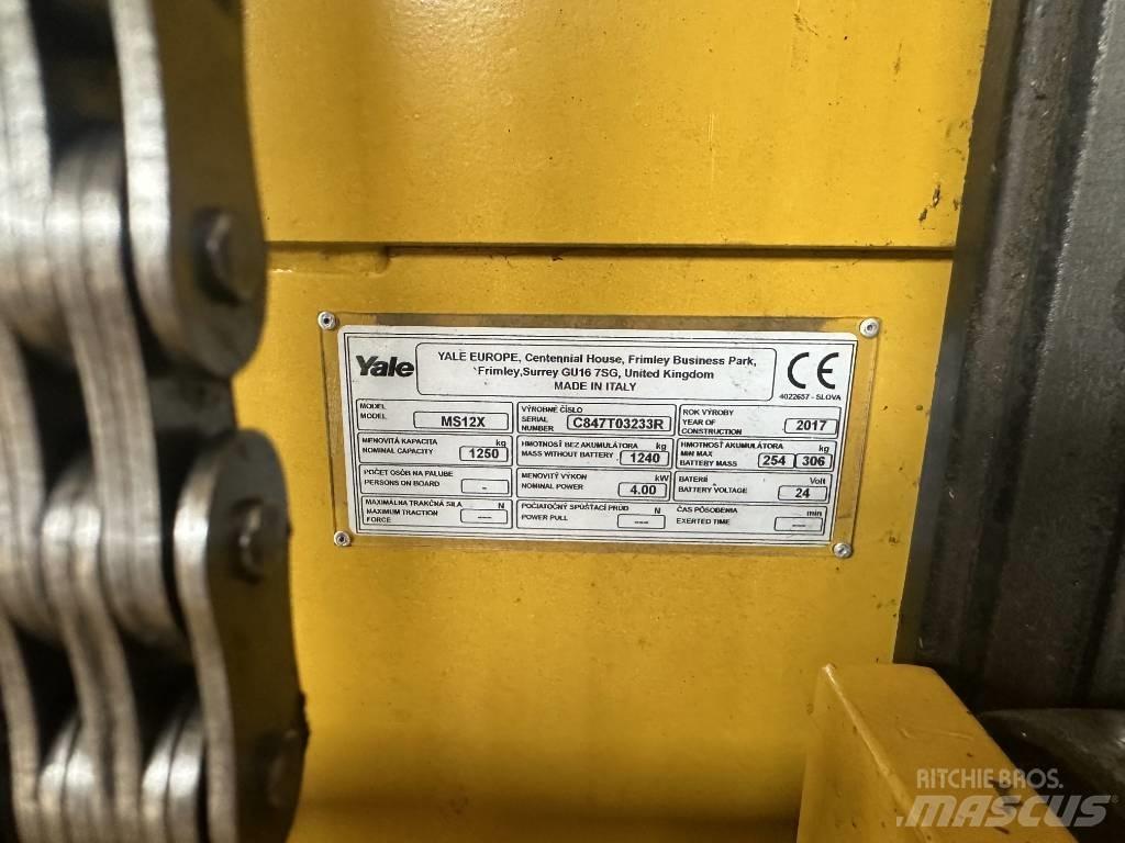 Yale MS12X Ručni električni viličar