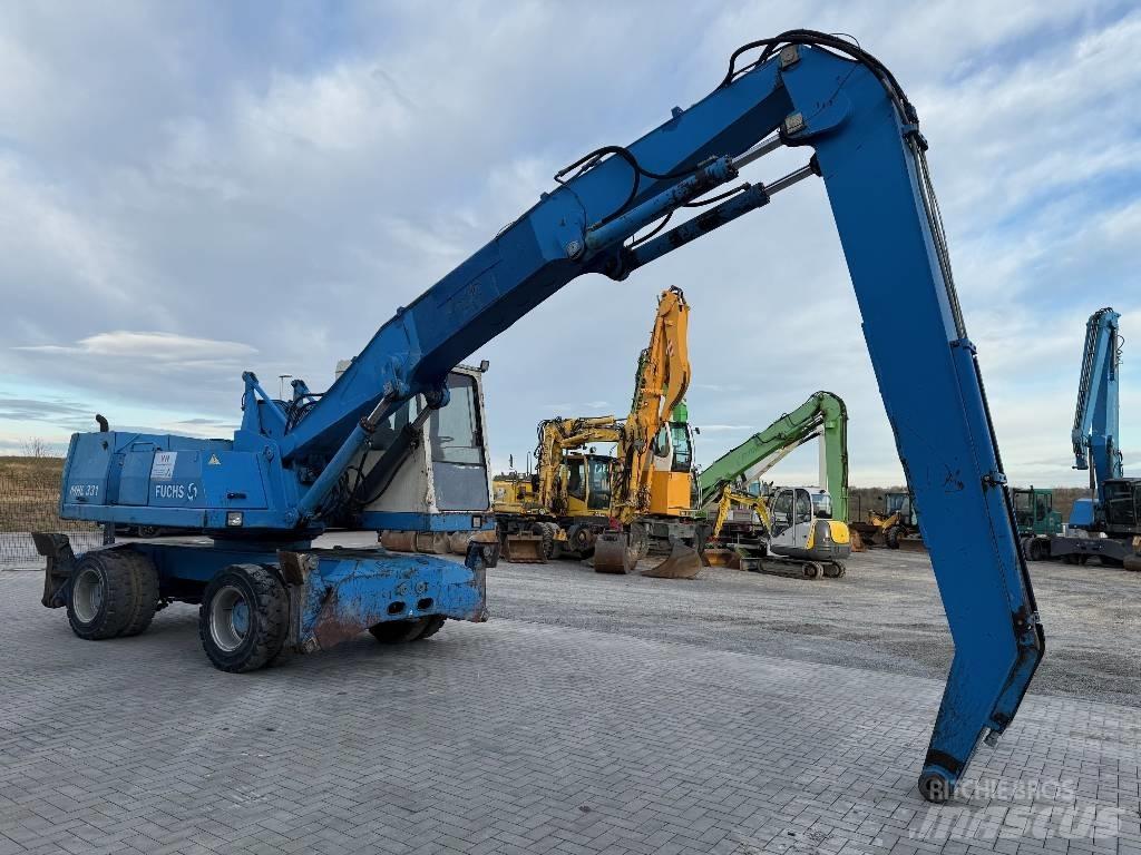 Fuchs MHL 331 Bageri za manipuliranje materijalom / otpadom
