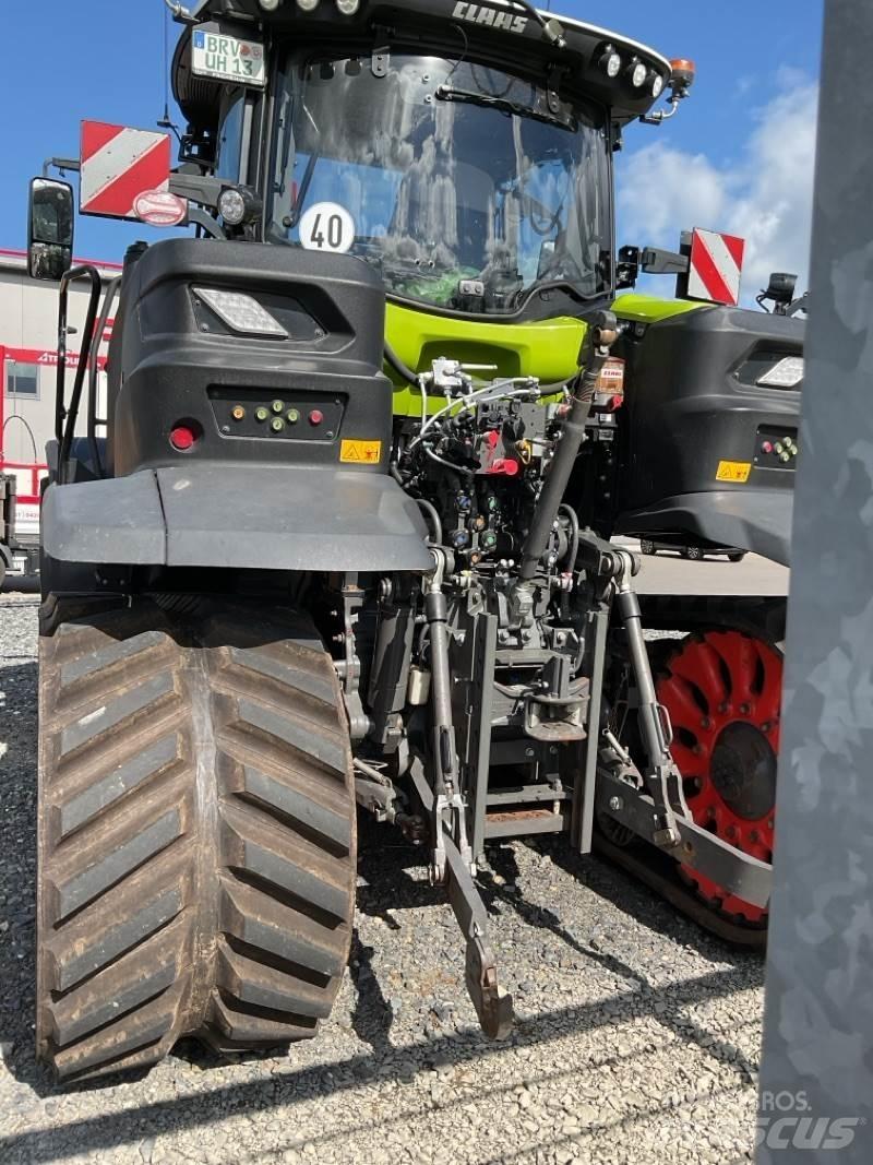 CLAAS Axion 960 TT Kranovi sa gusjenicama