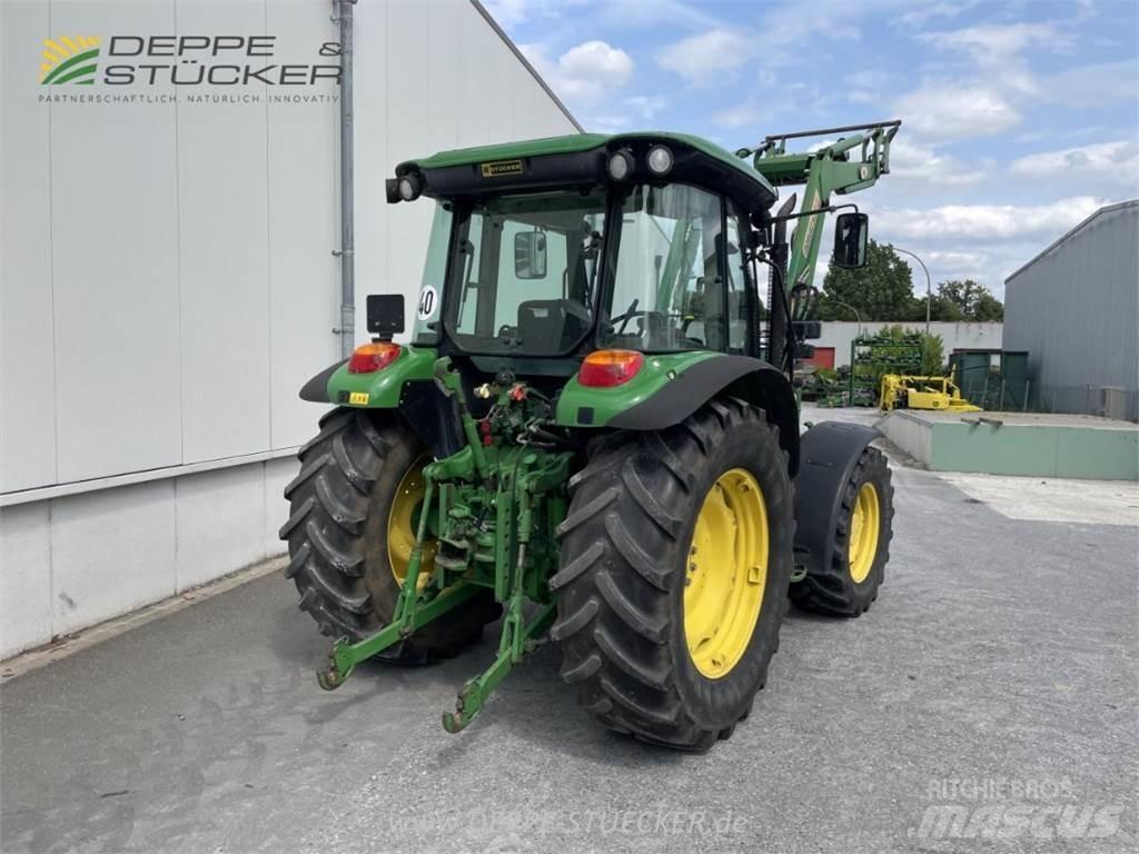 John Deere 5820 Traktori