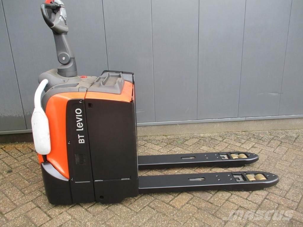 BT LPE 200 Nisko podizni električni viličar sa platformu