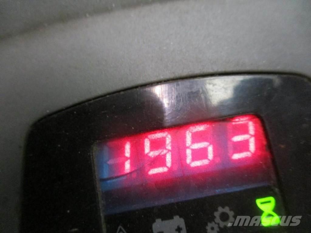 Toyota LPE 200 Nisko podizni električni viličar sa platformu