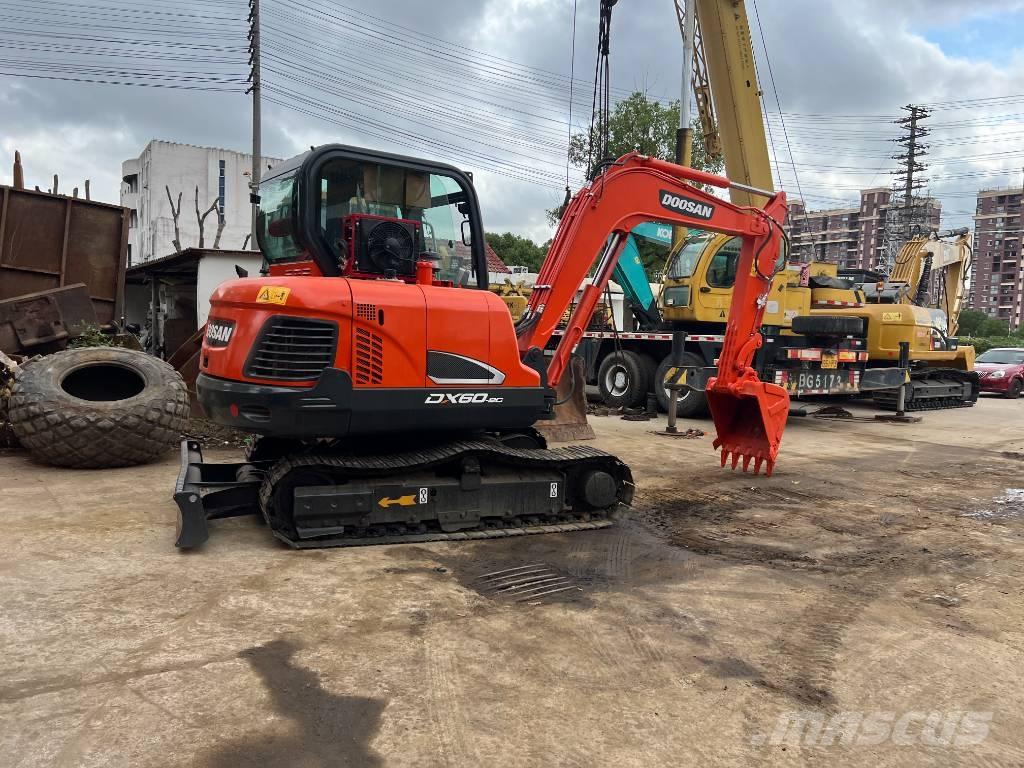 Doosan DX60 Bageri gusjeničari