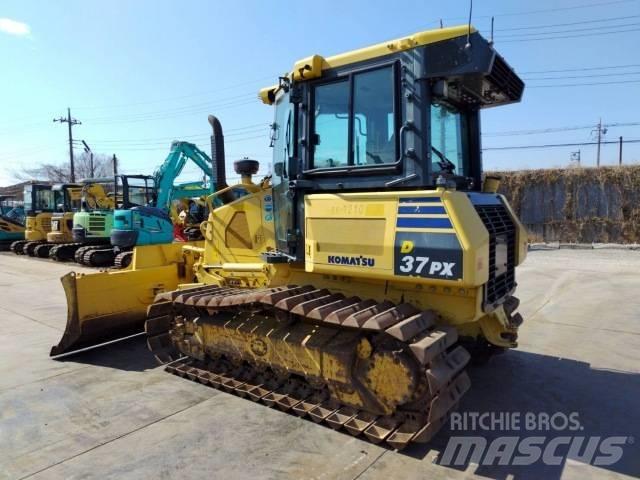Komatsu D37PX-23 Buldožeri gusjeničari