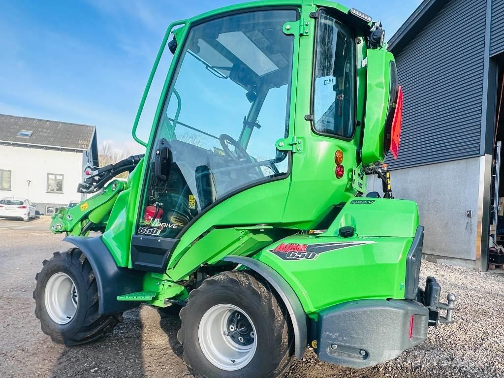 Avant 650 i Višenamjenski utovarivači