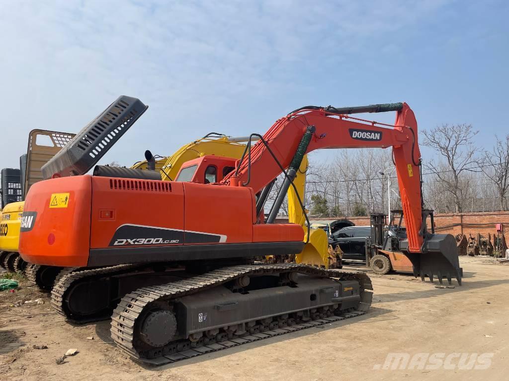 Doosan DX 300 Bageri gusjeničari