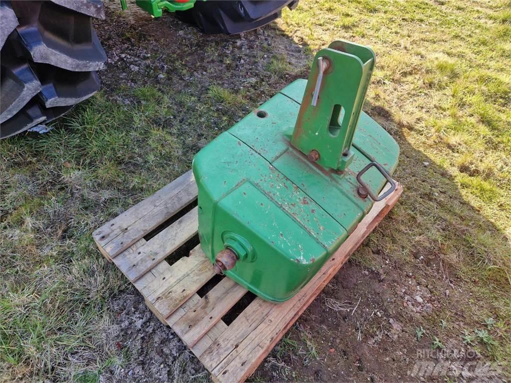 John Deere 900 kg Ostala oprema za traktore